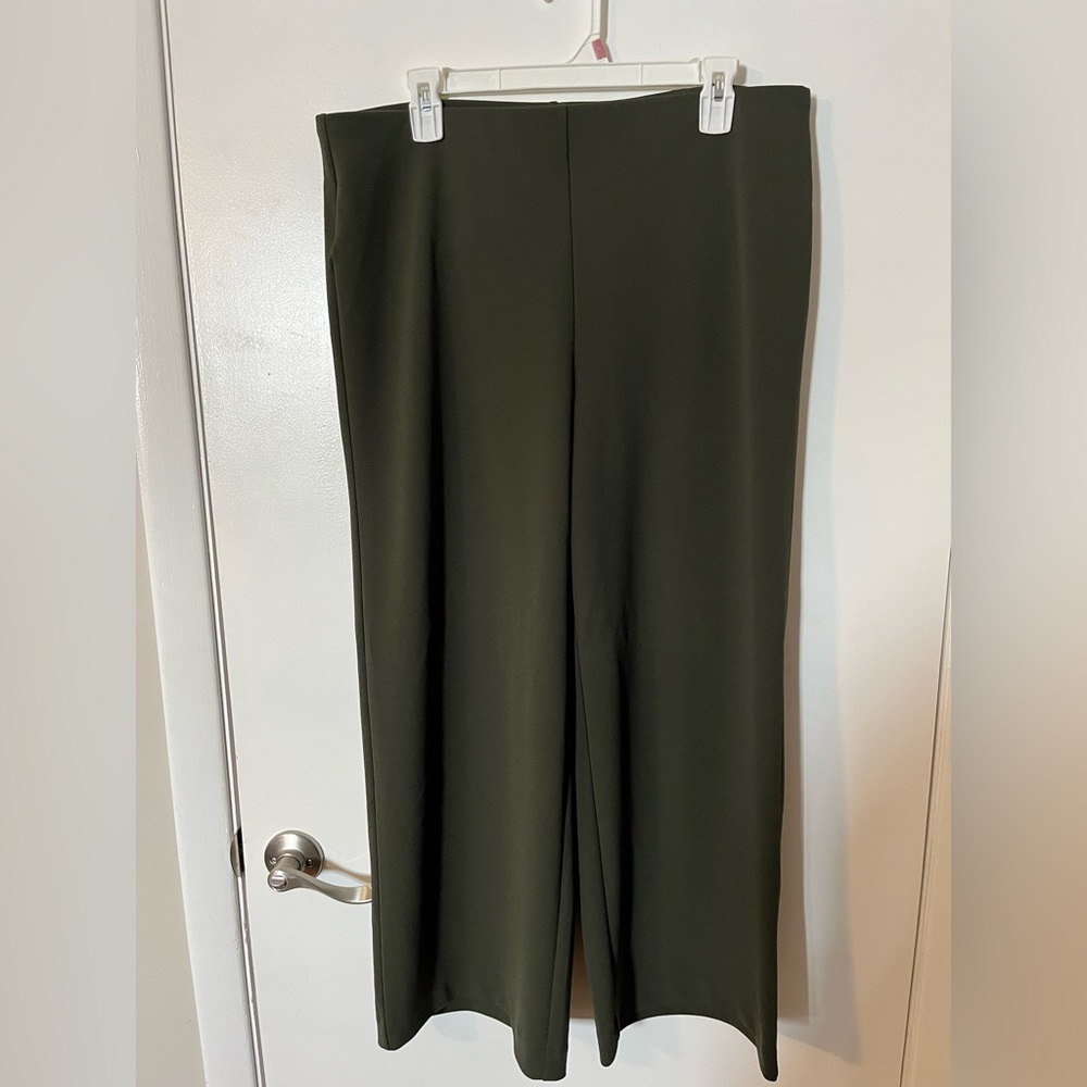 LOFT Wide Leg Crop Pull-on Pants